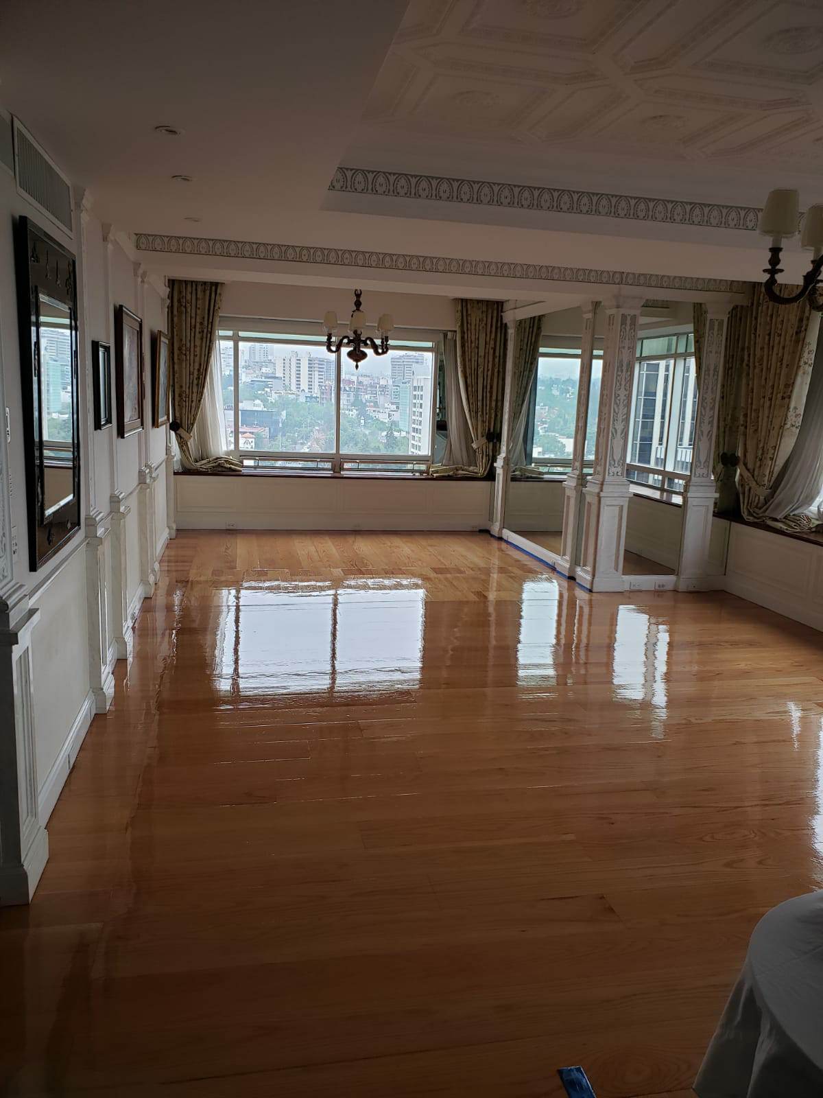 Pisos y Muebles Caru